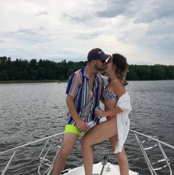 Meet your Posher, Félix - Picture 1 of 1